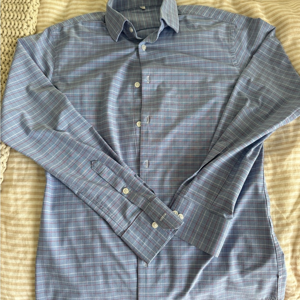 Casual Blue Button Down Shirt with Plaid Pattern